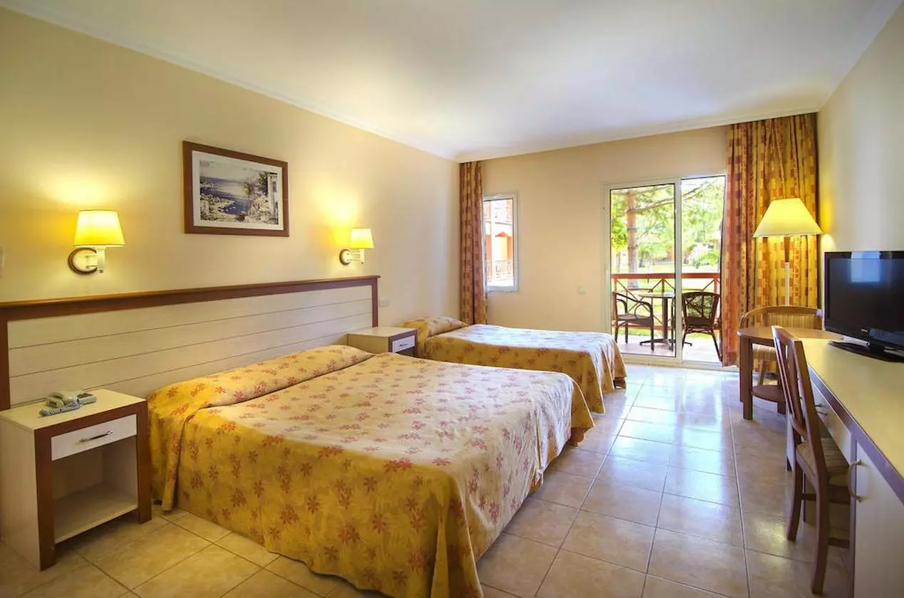 KUSTUR_SHABAVIZ (3).jpg